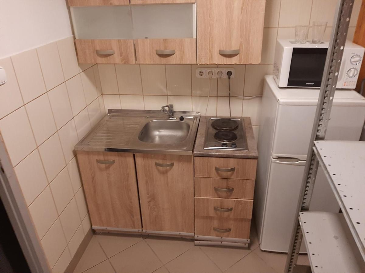 Apartman Voeroesmarty Budapest Exterior photo
