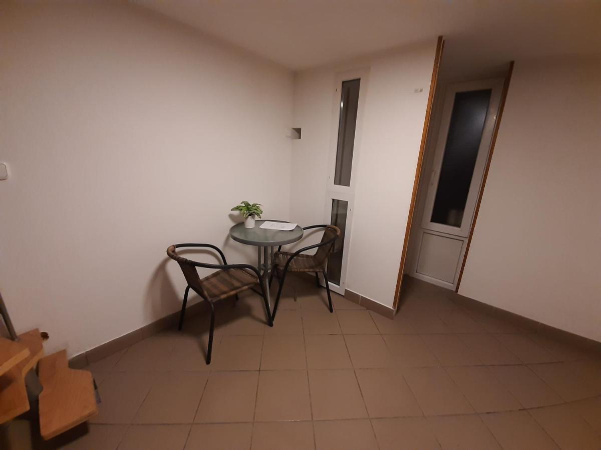Apartman Voeroesmarty Budapest Exterior photo