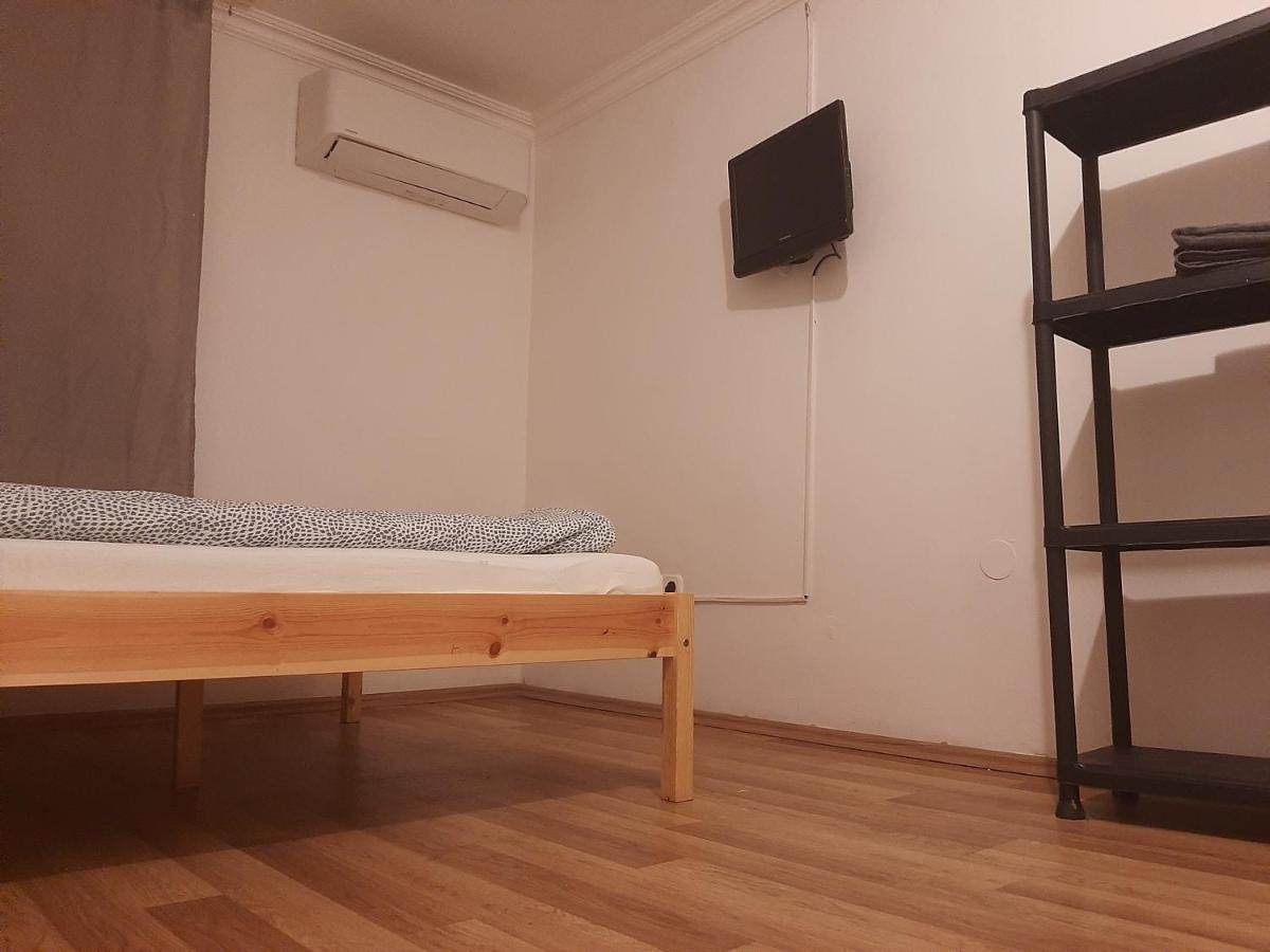 Apartman Voeroesmarty Budapest Exterior photo
