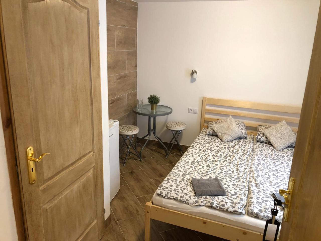 Apartman Voeroesmarty Budapest Exterior photo